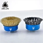 Bürste mit gedrehten Drahtborsten